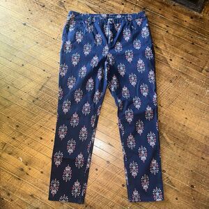 Chico’s floral artsy Girlfriend slim leg navy 2.5/14 jeans